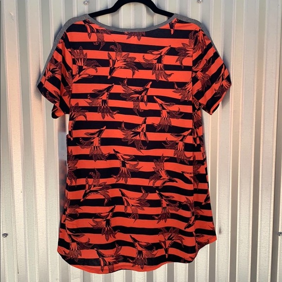 NWT Lularoe Classic T Striped Shirt Large - Picture 8 of 8